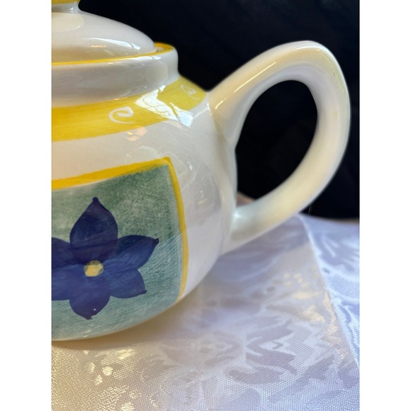 ceramic tea pots with hand painted floral desig - Picture 4 of 8